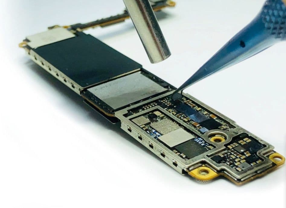 iPhone repairs, is it worth doing yourself?